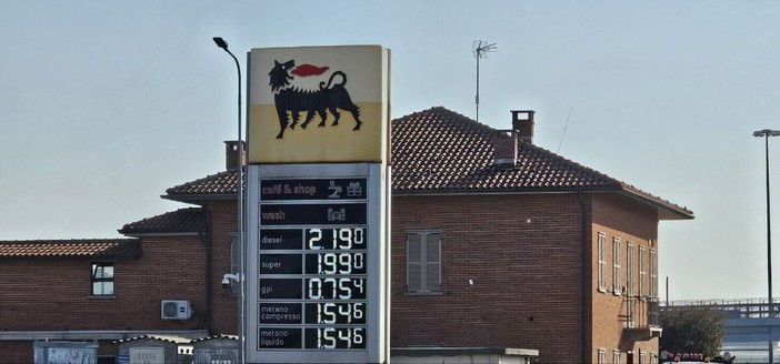Caro carburanti: la "tregua" sul gasolio è durata una sola settimana Caro carburanti: la "tregua" sul gasolio è durata una sola settimana
