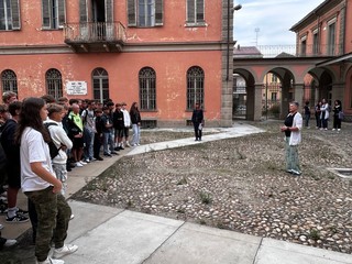 Con un discorso di benvenuto, la preside Germini ha accolto gli studenti delle prime classi