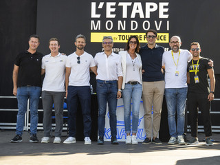 Maglia Gialla e podio L'Étape Mondovì - Uomini Maglia Gialla e podio L'Étape Mondovì - Uomini