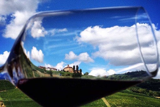 Enoteca del Barolo, doppio TastyLab dedicato a miele, Robiola e zafferano