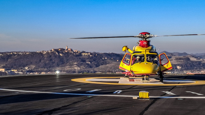 Ospedale di Verduno: attiva la nuova superficie per l’elisoccorso, potrà operare anche di notte