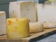 Alcuni formaggi del territorio venduti da Michele e Pierangela