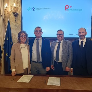 La firma della convenzione tra i vertici Cciaa e quelli di Ceipiemonte