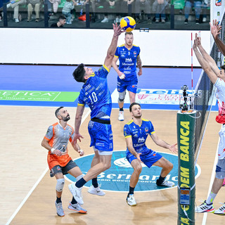 Un attacco di Nathan Feral nella gara di andata con Piacenza