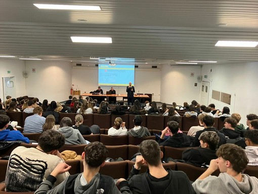 "Sicuri in strada", il Forum Giovani albese traccia un bilancio: "Dialogo vero tra studenti e forze dell’ordine"
