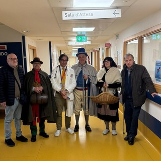 Il Carnevale della Famija Albeisa porta un sorriso ai piccoli pazienti di Verduno