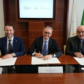 Il momento della firma del protocollo d’intesa tra l’Università di Roma “Foro Italico”, il Politecnico di Torino e l’Università di Scienze Gastronomiche di Pollenzo
