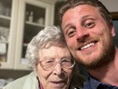 Fulvio Marino con nonna Rina nella foto che il conduttore televisivo ha pubblicato su Facebook
