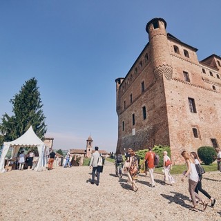 Il castello di Grinzane Cavour, sede dell'enoteca regionale e meta costante di turisti