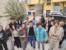 Al centro Frio, il presidente del Forum giovani di Alba, Filippo Currado, e  Lorydido