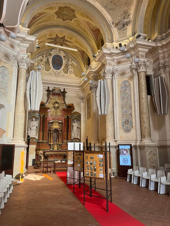 Saluzzo, si apre sabato 4 maggio al Monastero della Stella, l'evento Rotte di carta, con la mostra numismatica, appuntamenti e teatro