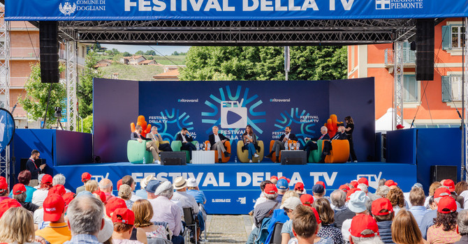 Dogliani, il Festival della Tv festeggia quindici anni sul tema "Dialoghi coraggiosi"