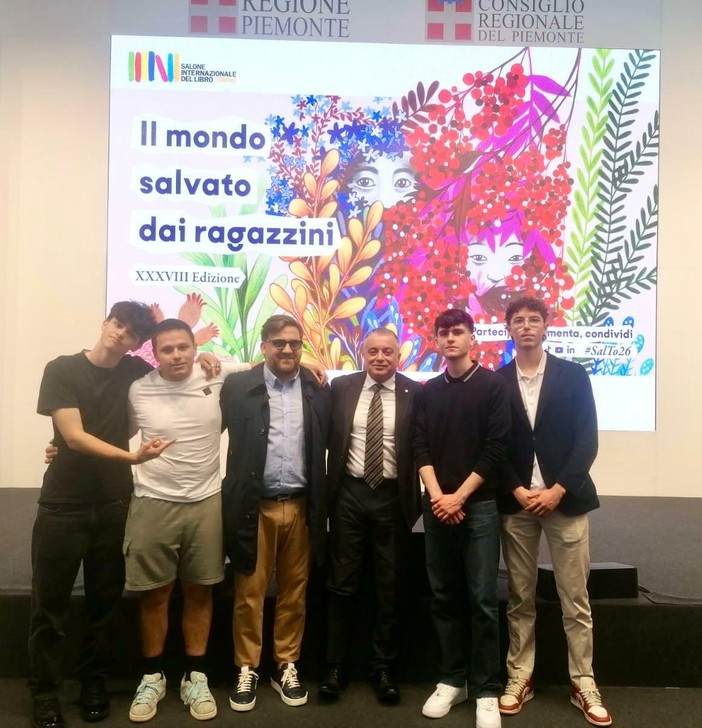 Istituto scolastico di Alba premiato al Salone Internazionale del Libro di Torino come “Cittadini europei”