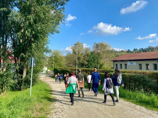 Alba, la biblioteca Ferrero e l'ASL CN2 lanciano un corso di formazione per facilitatori e partecipanti ai gruppi di cammino