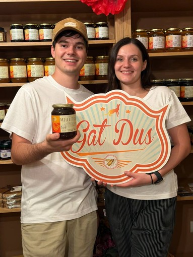 Gabriele e Alessia Bracco del Gat Dus premiati per il miele
