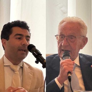 Beppe Ghisolfi a Porto Maurizio, Imperia con il moderatore e dirigente bancario Raffaele Giannone Beppe Ghisolfi a Porto Maurizio, Imperia con il moderatore e dirigente bancario Raffaele Giannone