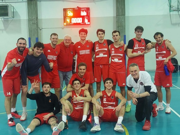 BASKET DIVISIONE REGIONALE 2 / Gerbaldo Savigliano corsara a Moncalieri nello scontro per il terzo posto BASKET DIVISIONE REGIONALE 2 / Gerbaldo Savigliano corsara a Moncalieri nello scontro per il terzo posto