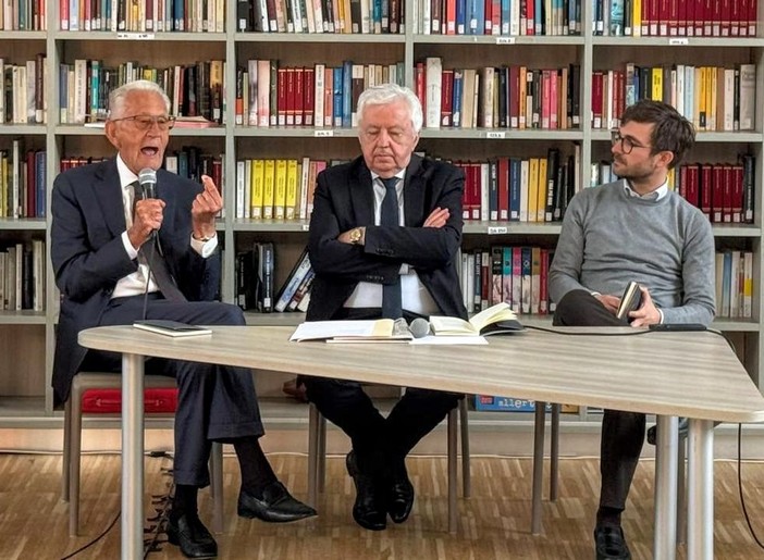 Beppe Ghisolfi con l'avvocato Ponzio e il sindaco Gatto