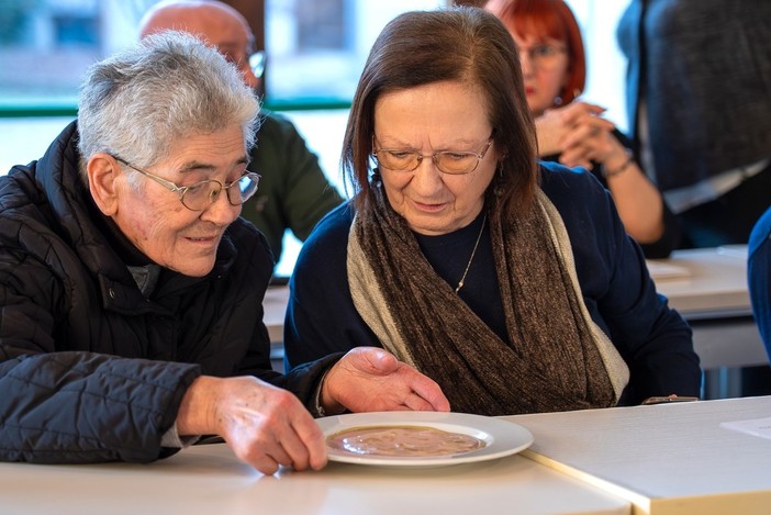 All'Università di Pollenzo il primo laboratorio All'Università di Pollenzo il primo laboratorio