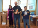 Un libro in regalo a ogni alunni dell'istituto Arpino di Sommariva del Bosco
