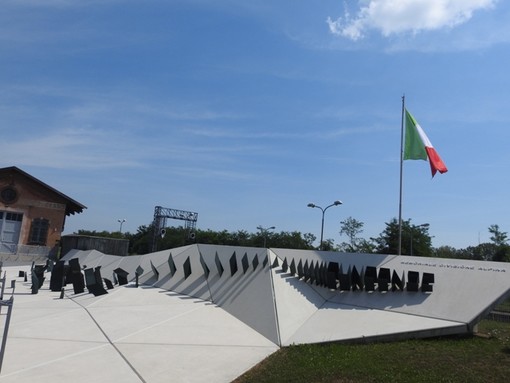 Il monumento al Memoriale della Divisione Alpina Cuneense