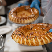 Terra Madre, Slow Food rilancia il diritto al cibo: "Non basta riempire i piatti, servono terra, acqua, semi e conoscenza" Terra Madre, Slow Food rilancia il diritto al cibo: "Non basta riempire i piatti, servono terra, acqua, semi e conoscenza"