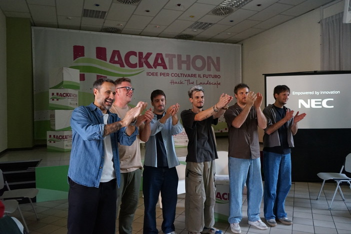 Bra, 50 studenti a Villa Moffa per l'hackathon "Hack the landscape" sul futuro dei Paesaggi Vitivinicoli Bra, 50 studenti a Villa Moffa per l'hackathon "Hack the landscape" sul futuro dei Paesaggi Vitivinicoli