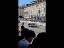 Un momento dell'incidente nel centro di Torino
