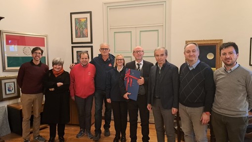 Il Direttore Generale CNT Massimo Cardillo ricevuto in sala giunta dall'Amministrazione Comunale di Bra unitamente ai rappresentanti di AIDO Sezione Provinciale di Cuneo e Gruppo Comunale di Bra