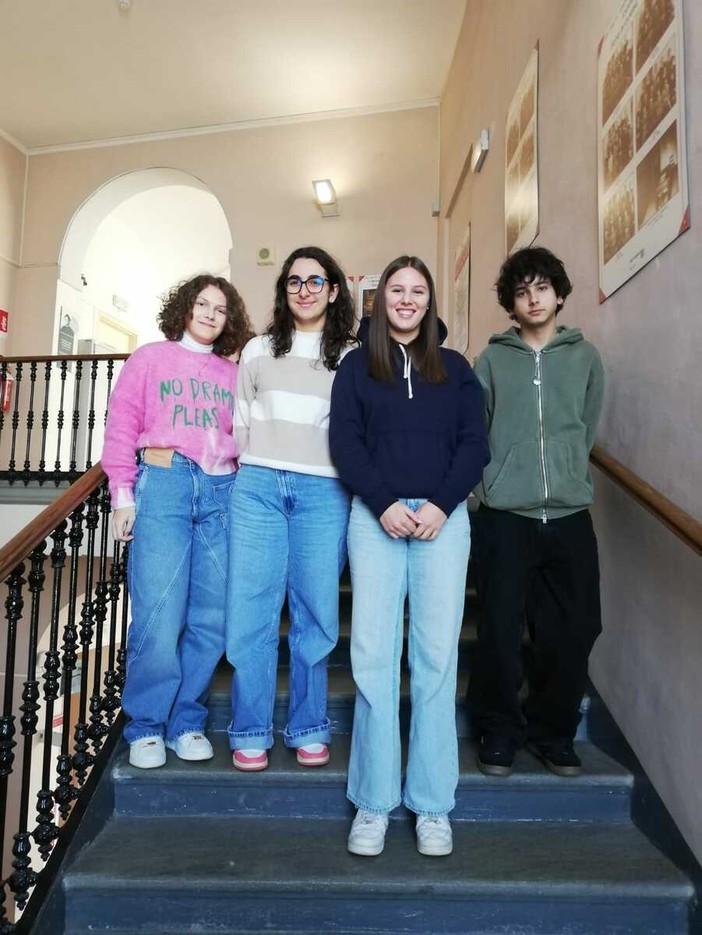 Gli studenti del “Giolitti-Gandino” di Bra brillano nella finanza virtuale Gli studenti del “Giolitti-Gandino” di Bra brillano nella finanza virtuale