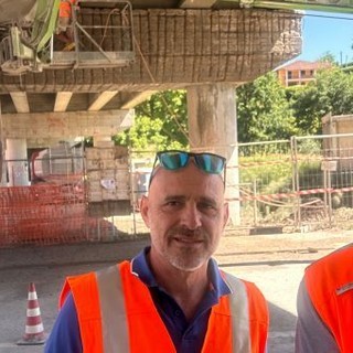 Il Consigliere Simone Manzone e i tecnici durante il sopralluogo a Canale