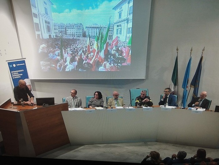 l'intervento del presidente Robaldo all'incontro organizzato da Confcommercio