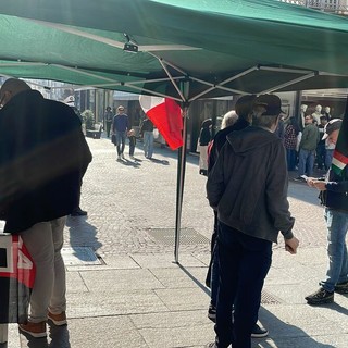 Forza Nuova a Bra: gazebo sulla sicurezza tra consensi e contestazioni