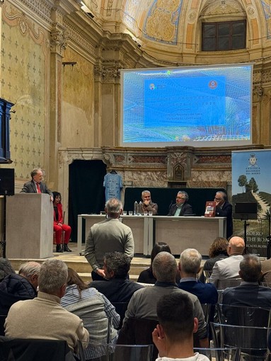 L’Enoteca Regionale del Roero chiude un anno ricco di attività con un incontro dedicato al confronto, alla programmazione e agli auguri L’Enoteca Regionale del Roero chiude un anno ricco di attività con un incontro dedicato al confronto, alla programmazione e agli auguri