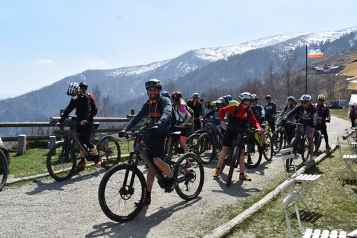 Pian Munè di Paesana: tour con noleggio e-bike in Valle Po
