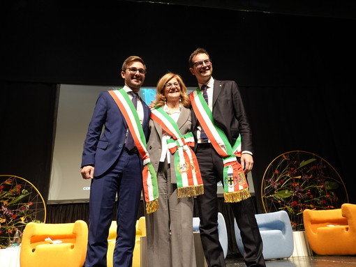 Gatto, Carnevali e Guerra (G.Divino) Gatto, Carnevali e Guerra (G.Divino)