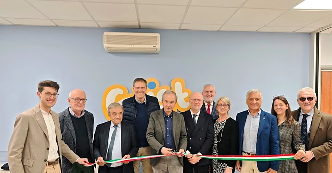 Il taglio del nastro di  Güst