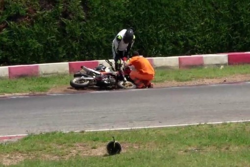 Pit Bike - Francesca Cagna nuovamente coinvolta in un incidente Pit Bike - Francesca Cagna nuovamente coinvolta in un incidente