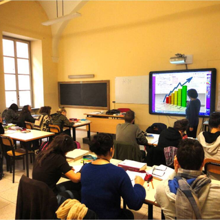 Studenti durante una lezione al Liceo classico &quot;G. Govone&quot; di Alba