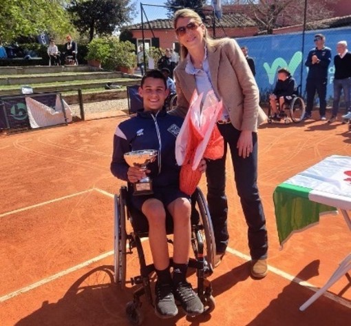 Lorenzo Politanò con la presidente del circo tennis di Firenze Lorenzo Politanò con la presidente del circo tennis di Firenze