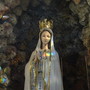 Simulacro della B.V. di Fatima, presente ai Battuti Neri di Bra Simulacro della B.V. di Fatima, presente ai Battuti Neri di Bra