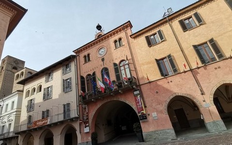 La strada tra San Cassiano e il nuovo asilo: “Iter quasi concluso, ma i lavori non sono ancora partiti ad Alba”