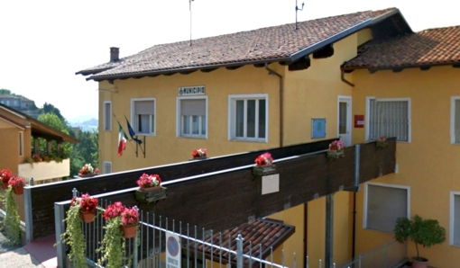 Il municipio di Montaldo Roero Il municipio di Montaldo Roero