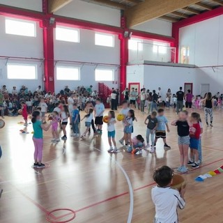 Muoviti Alba, cento famiglie in campo