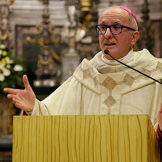 Il monsignor Derio Olivero, vescovo di Pinerolo