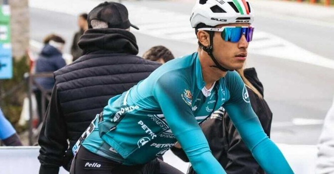 Il giovane portacolori della Petrolike è ricoverato in coma farmacologico all’ospedale di Cuneo. Si valuta un intervento per ridurre diverse fratture a mandibola e zigomo Il giovane portacolori della Petrolike è ricoverato in coma farmacologico all’ospedale di Cuneo. Si valuta un intervento per ridurre diverse fratture a mandibola e zigomo