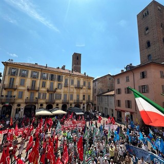Una precedente edizione ad Alba della manifestazione di denuncia contro il caporalato Una precedente edizione ad Alba della manifestazione di denuncia contro il caporalato