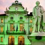 Dai monumenti colorati al banco solidale in piazza Alfieri: Asti si unisce contro la sla Dai monumenti colorati al banco solidale in piazza Alfieri: Asti si unisce contro la sla