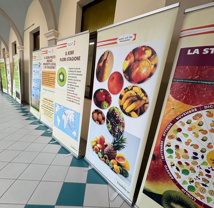 “Siamo ciò che mangiamo”, a Bra la mostra della Comunità Laudato Sì sul legame tra alimentazione e sostenibilità