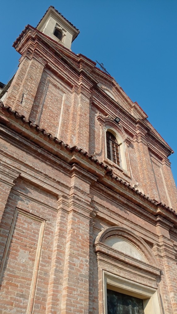 Monforte d'Alba, l'Oratorio diventa galleria d'arte per tre mesi Monforte d'Alba, l'Oratorio diventa galleria d'arte per tre mesi